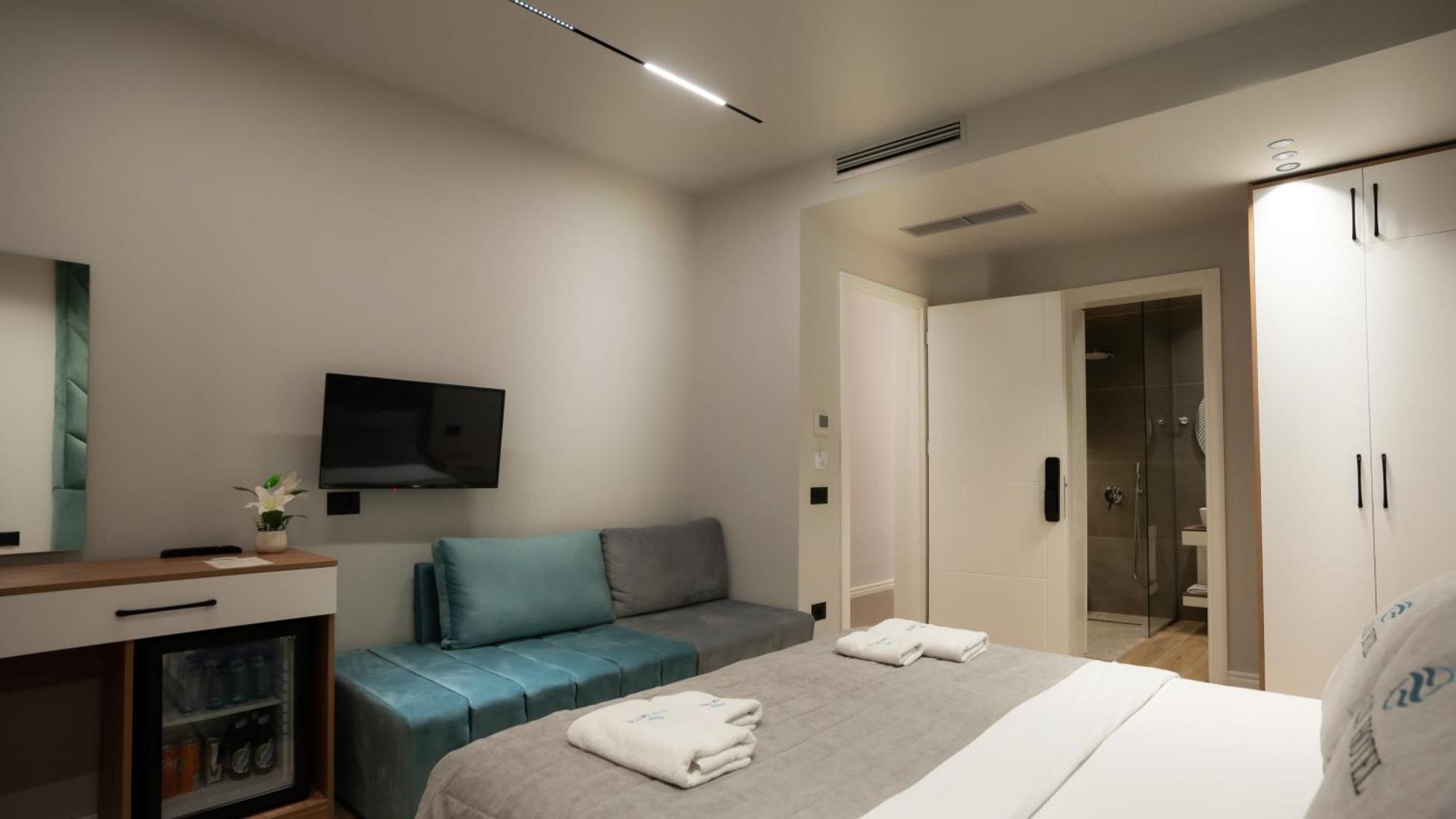 Hotel Saly Durres Exterior photo
