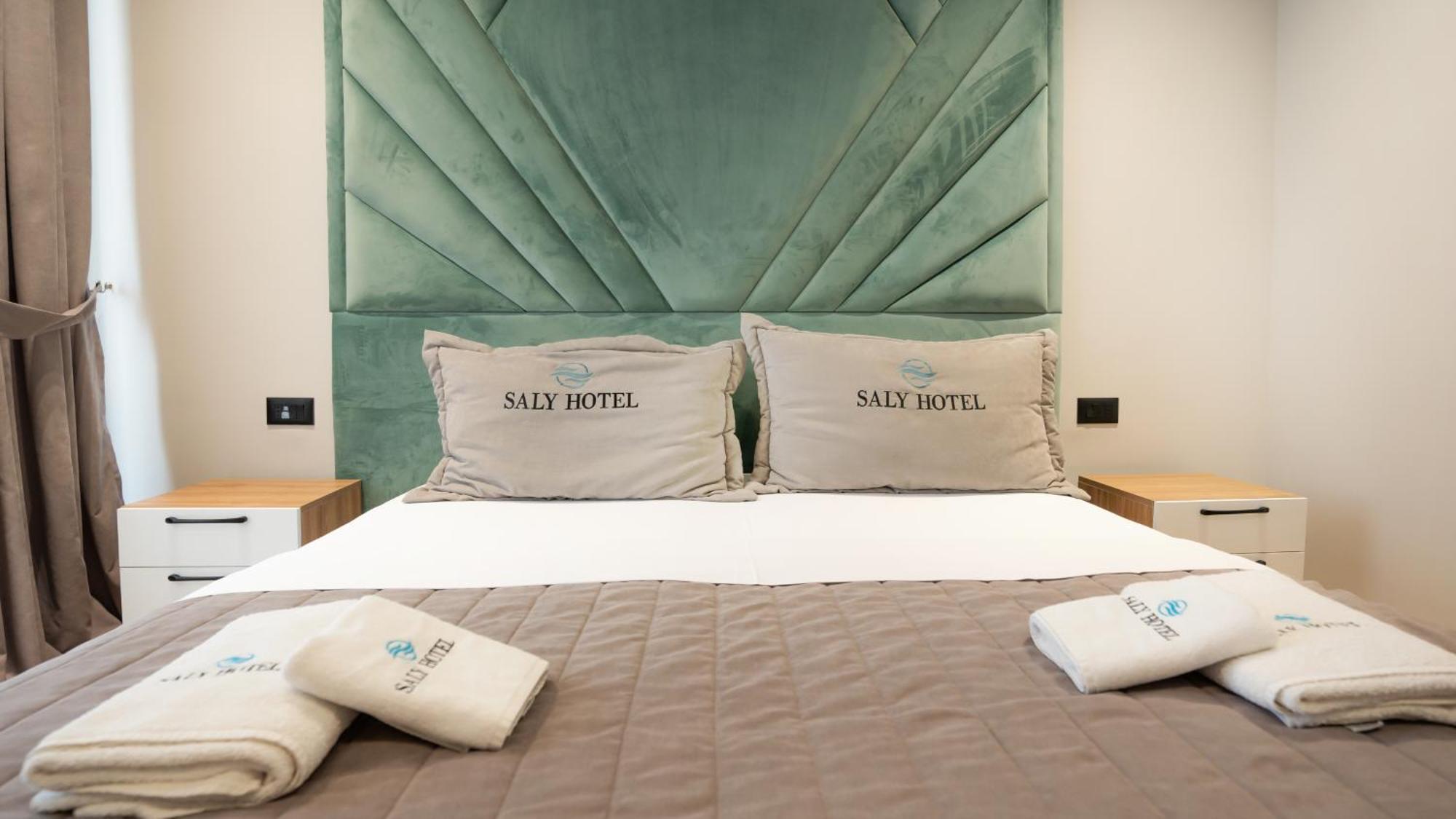 Hotel Saly Durres Exterior photo