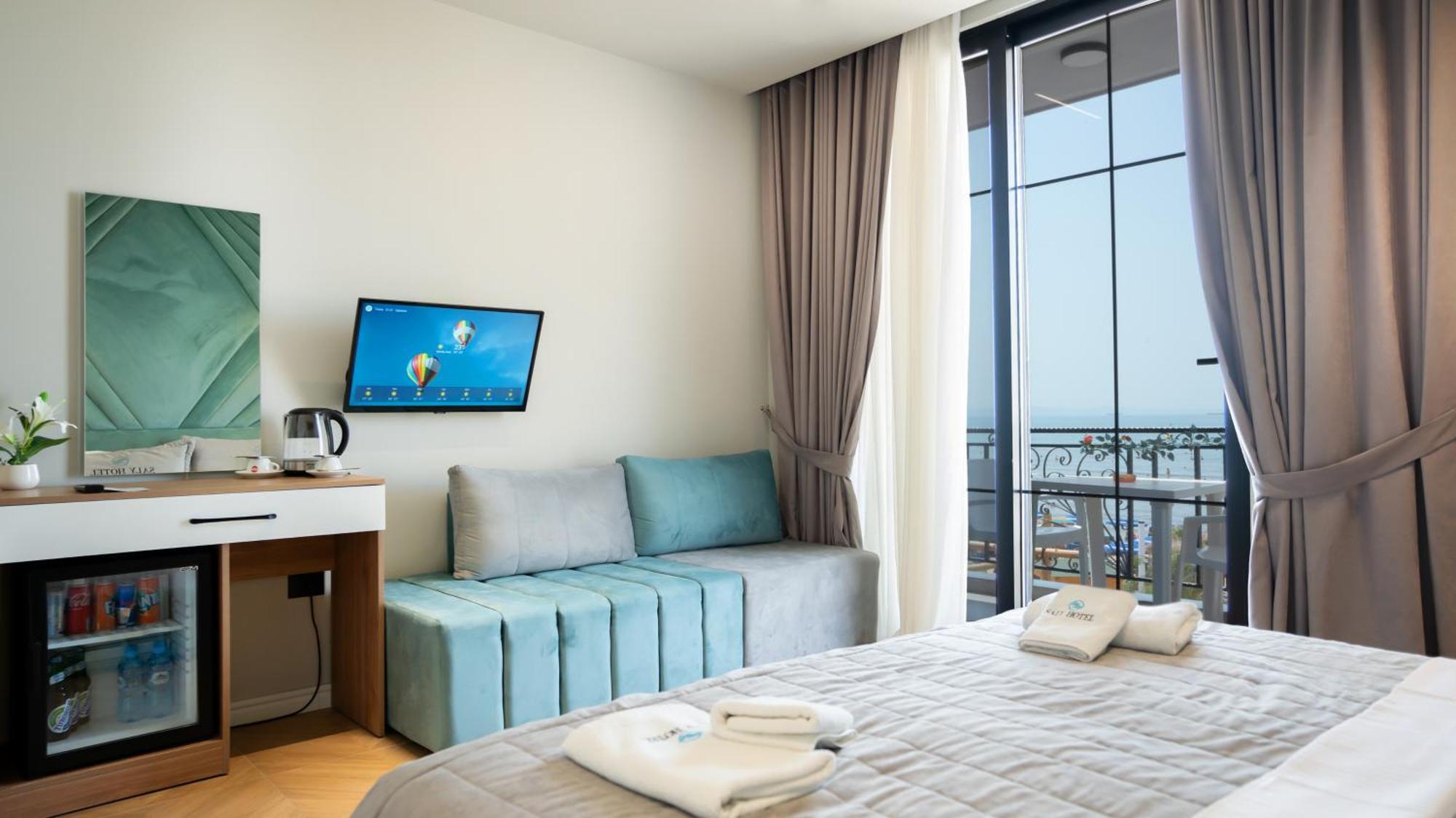 Hotel Saly Durres Exterior photo